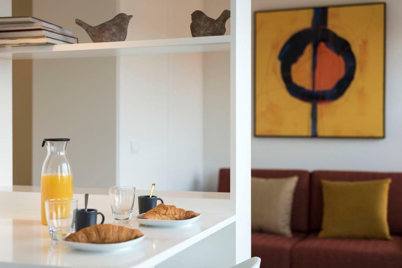 Lovelystay - Gorgeous Modern Flat W/ Balcony *