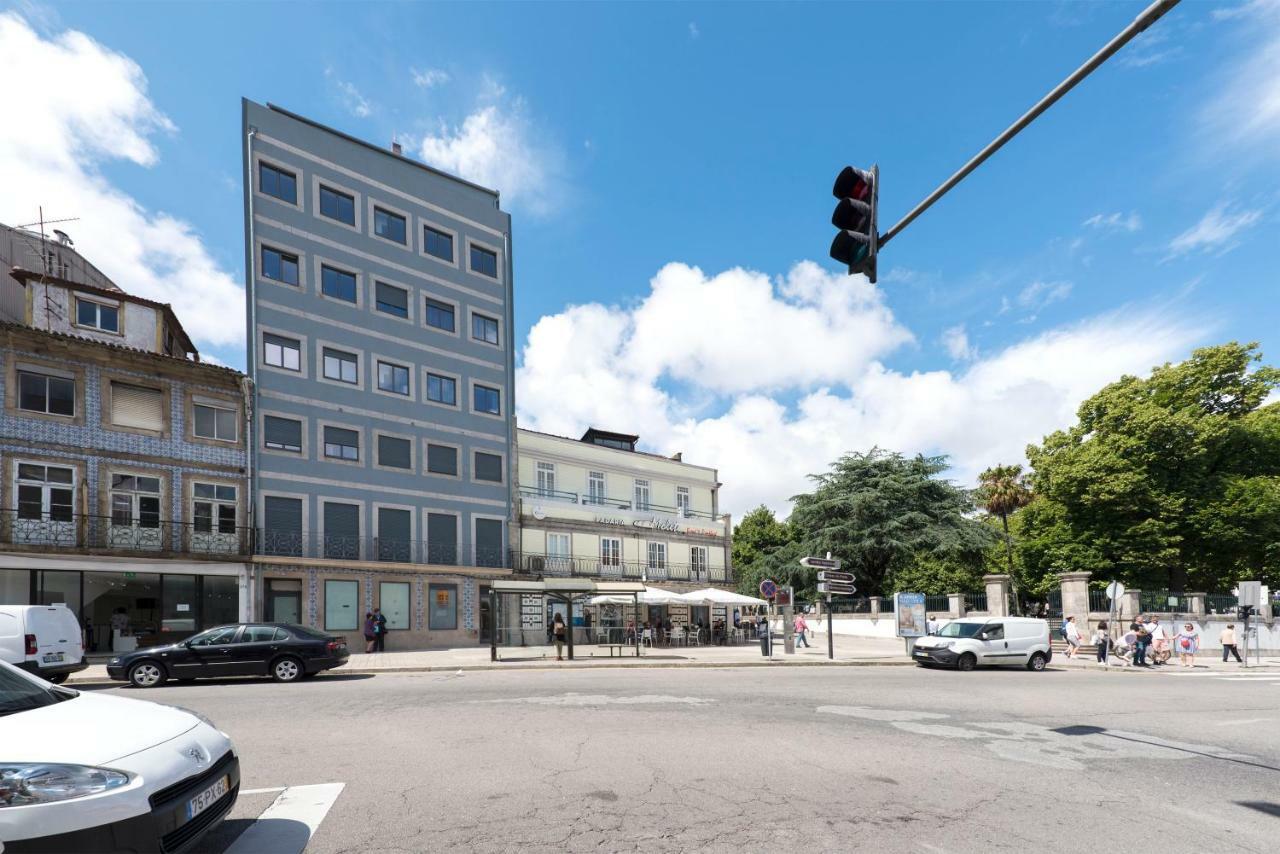Lovelystay - Gorgeous Modern Flat W/ Balcony Apartamento Porto
